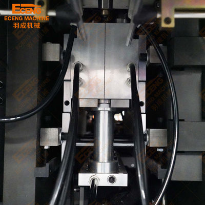 Équipement complètement automatique d'exemples de soufflage de corps creux à haute production