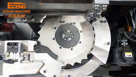 Rendement élevé de bouteille d'animal familier de corps creux de machine en plastique de soufflage complètement automatique avec la cavité 4