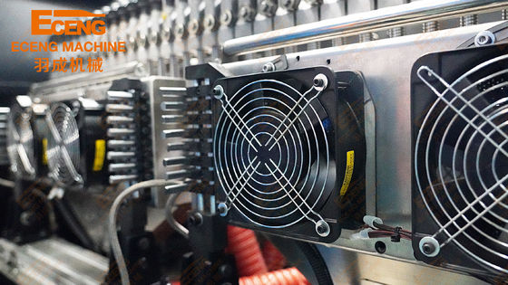Rendement élevé de bouteille d'animal familier de corps creux de machine en plastique de soufflage complètement automatique avec la cavité 4