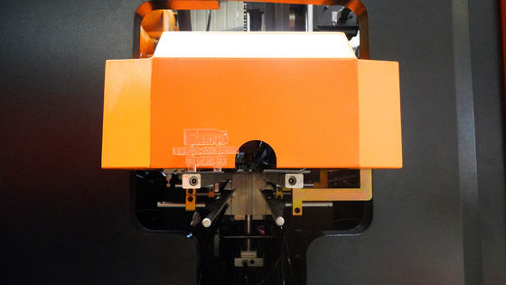 Machine complètement automatique 49kw de soufflage de corps creux de bout droit d'animal familier