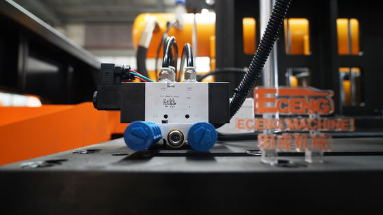 Machine complètement automatique 49kw de soufflage de corps creux de bout droit d'animal familier