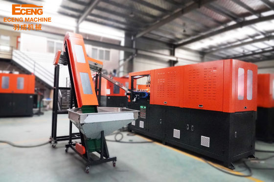 Machine de soufflement Eceng Q4500 de bouteille d'animal familier de 3 cavités complètement automatique