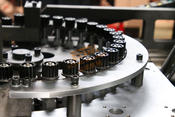 Machine K12 de soufflage de corps creux de 12 cavités complètement automatique avec 26000BPH pour des bouteilles d'ANIMAL FAMILIER