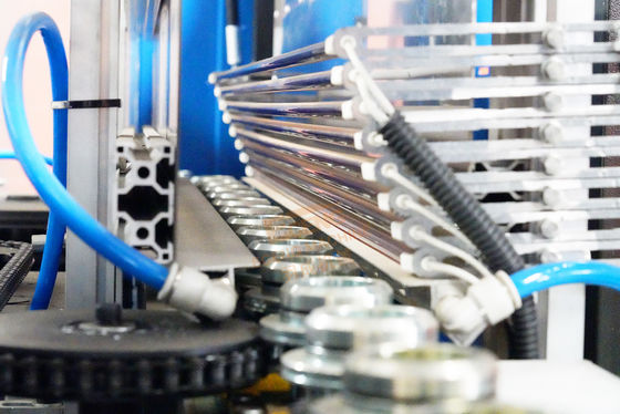 Machine de soufflement d'alimentation manuelle de deux cavités pour la fabrication cosmétique de bouteille