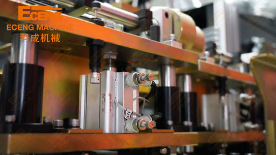 Machine de soufflage de bouteilles d'eau minérale en PET fiable Efficace YCQ 2L-2 2cavité 2000BPH