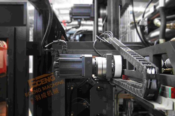 Machine de moulage par soufflage à 12 cavités entièrement automatique 26000 BPH