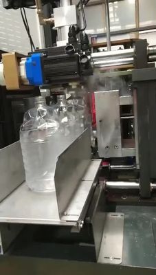 380V pot de l'eau de 20 litres faisant à machine 400BPH le soufflage de corps creux automatique d'ANIMAL FAMILIER