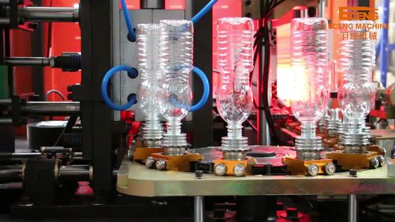 Le PLC a commandé la machine de soufflement 2.25*1.6*1.7m de bouteille complètement automatique d'ANIMAL FAMILIER
