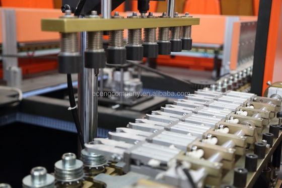 Préformation orange bleue de bouteille d'ANIMAL FAMILIER d'Eceng SMC faisant la cavité de la machine 4