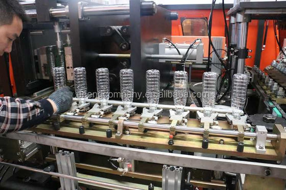Préformation orange bleue de bouteille d'ANIMAL FAMILIER d'Eceng SMC faisant la cavité de la machine 4