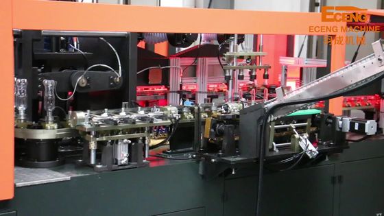 machine de soufflement 4.5*2.0*2.3m de bouteille complètement automatique d'ANIMAL FAMILIER de la cavité 6000bpn 4