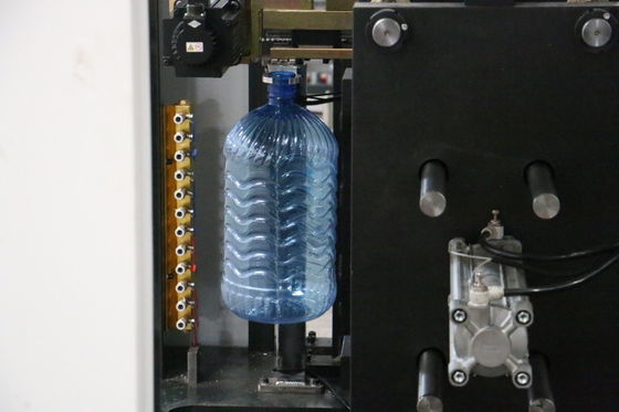 1 cavité 5 soufflage de corps creux en plastique de soufflement de la machine 9kg/Cm2 de bouteille de gallon