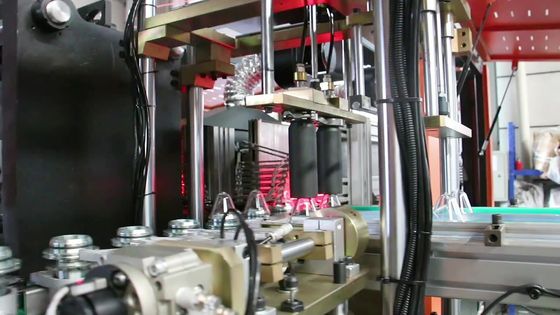 Soufflage de corps creux de soufflement de bout droit de la machine 3000BPH Eceng J2 de bouteille complètement automatique d'ANIMAL FAMILIER