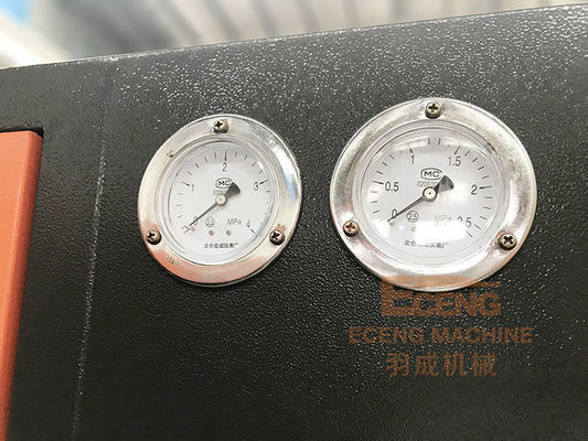 Machine de soufflement de bouteille semi automatique de série d'Eceng YC pour les bouteilles 200ML-2L d'ANIMAL FAMILIER